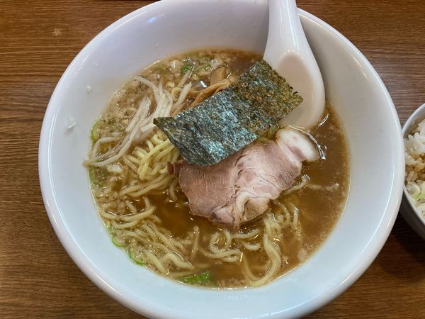 「醤油ラーメン＋チャーシューライス」@周作の写真
