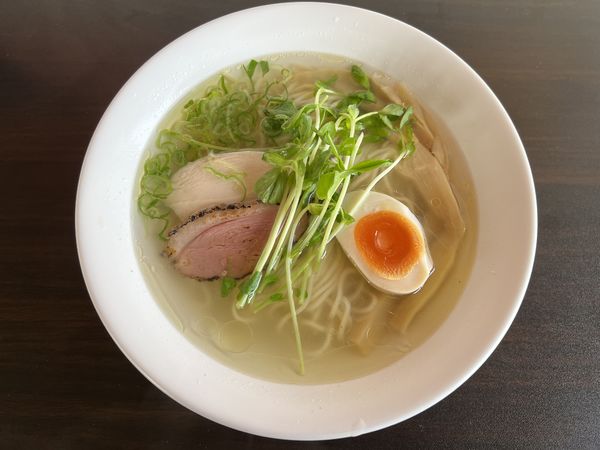 「鳥塩830円」@iq cafe&diningの写真