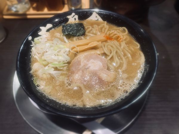 「中華そば（￥750）」@六厘舎 上野店の写真