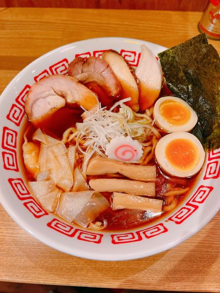 「特製中華そば(中太麺)」@鶴松富士 本店の写真