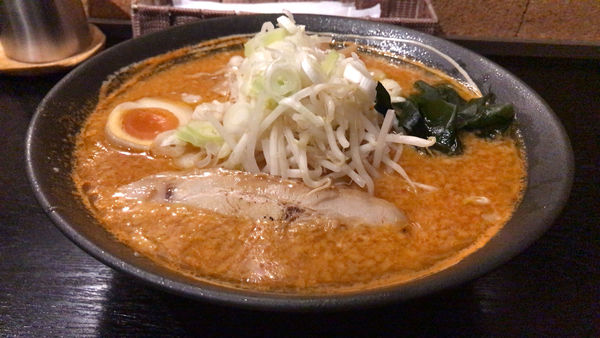 「辛味噌ラーメン　¥950」@麺屋五十六 瑞江駅前店の写真