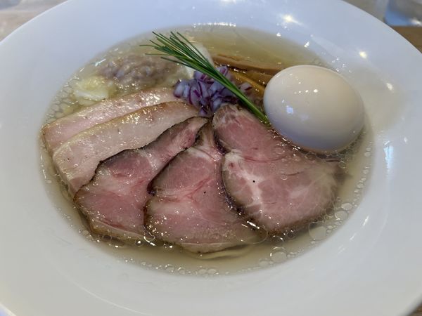 「特製　塩」@宍道湖しじみ中華蕎麦 琥珀 東京本店の写真