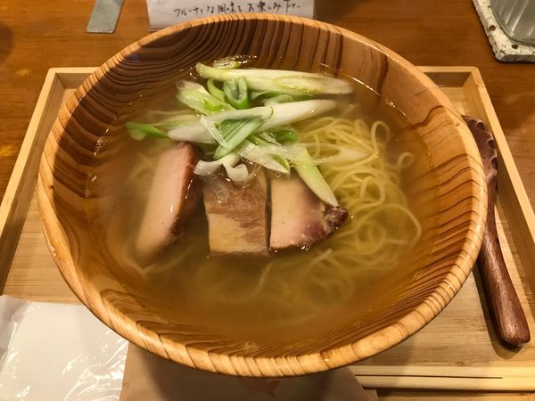 「黄金の鯛らーめん 塩 800円」@らあめん厨房どる屋の写真