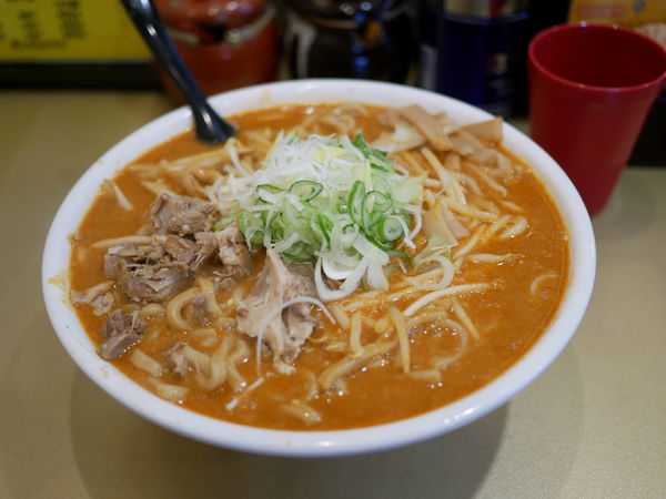 「濃厚ごっつカレーラーメン ごっつ 大盛 超極太麺＋辛口」@超ごってり麺 ごっつ 秋葉原店の写真