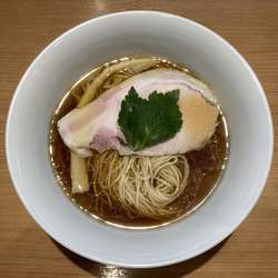 醤油らぁめん 850円