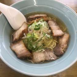 チャーシュー麺　しょうゆ　　800円