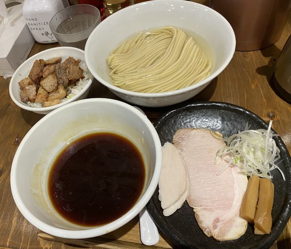 「醤油つけ麺200g+ゴロチャー丼 1050+250」@麺屋鈴春の写真