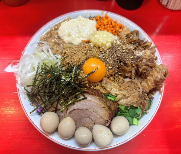 「（限定）台湾まぜそば+ほぐし豚+うずら」@鷹の目 大宮店の写真