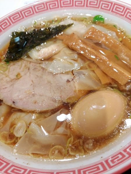 「味玉わんたん麺」@荻窪中華そば 春木屋 ラゾーナ川崎店の写真
