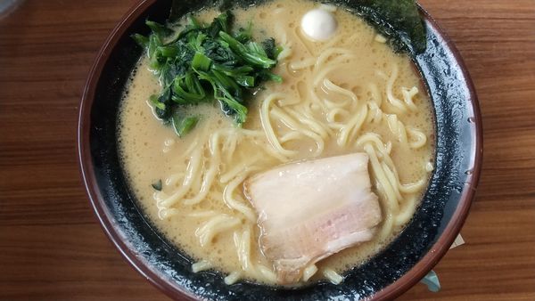 「塩ラーメン大盛」@横浜家系ラーメン 道三家の写真