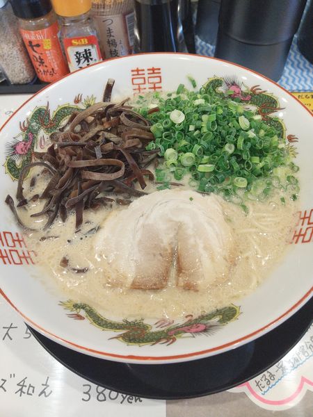 「だるま」@濃厚豚骨ラーメン だるま一家宇都宮分店 宇都宮分店の写真