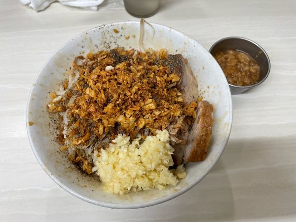 「汁なし200g」@ラーメン荘 歴史を刻め 本店の写真