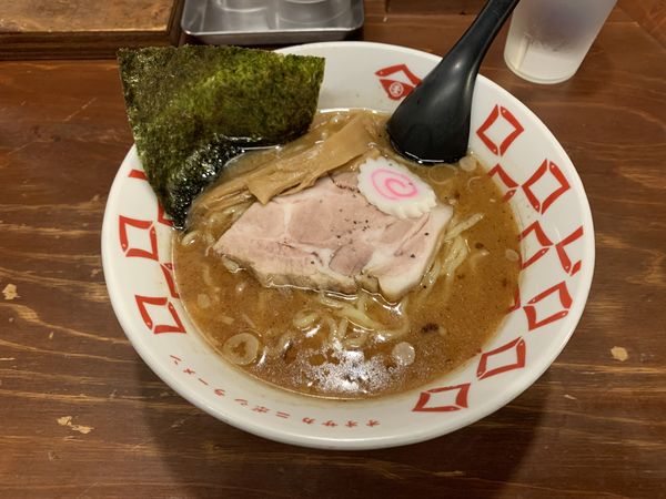 「煮干しらーめん 830円」@煮干しらーめん 六代目 玉五郎 本町店の写真