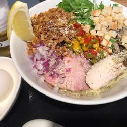 鶏まぜそば~温玉カルボナーラ風