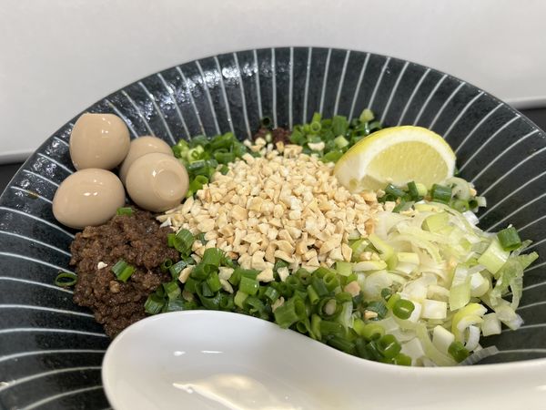 「汁なし坦々麺」@自家製麺SHINの写真