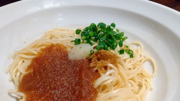 「#ガーリックシュリンプの和え玉 #350円」@NIBOSHIMANIAの写真