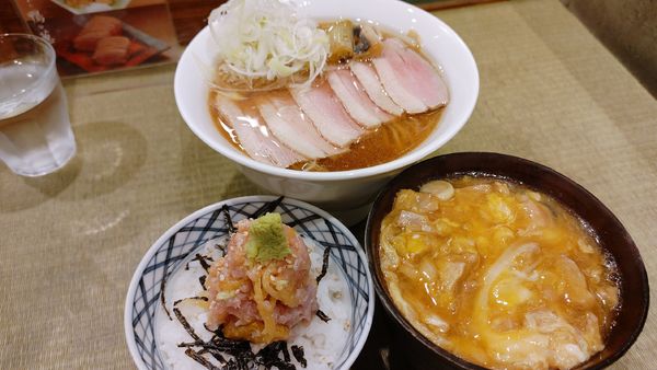 「鴨コンフィ麺to小親子丼・トロたくちらし ￥1,600」@らーめん 鴨to葱の写真