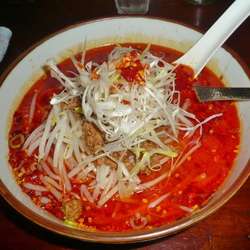 シンシンメン（激辛、+白髪ねぎ）