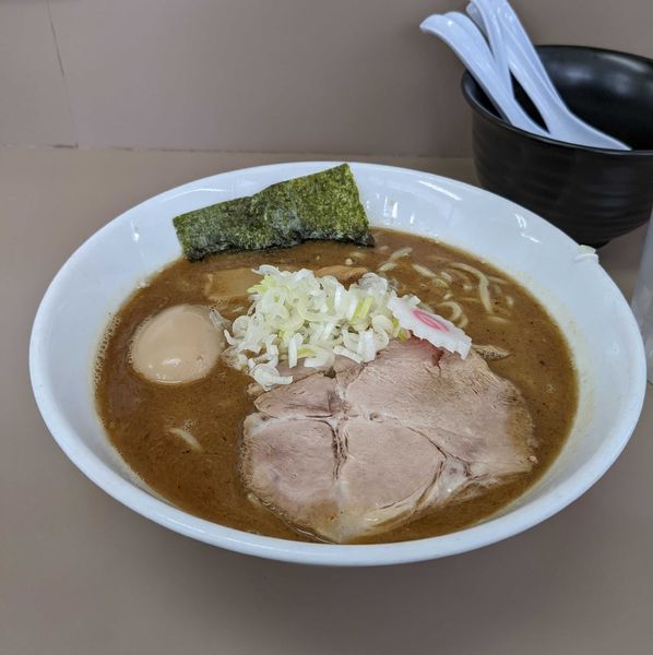 「中華そば + 味玉」@庵悟の写真