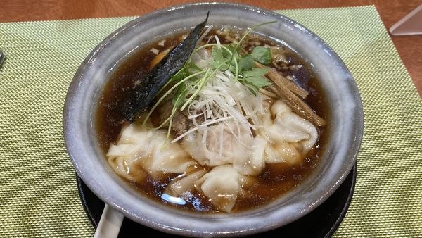 「ワンタン醤油」@らーめん 梶原の写真