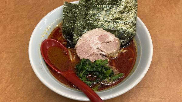 「うま辛ラーメン」@武蔵家Paul柳萬の写真