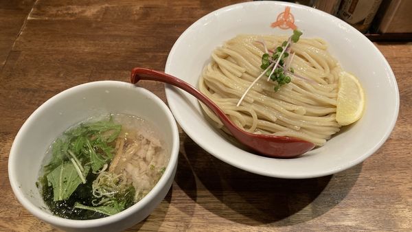 「夏季限定 冷やし鯛だし塩つけ麺」@つけ麺専門店 三田製麺所 新宿西口店の写真