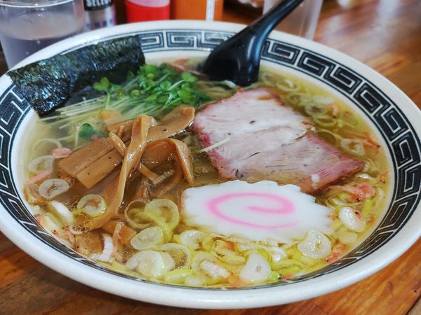「塩ラーメン 550円」@菜華軒の写真