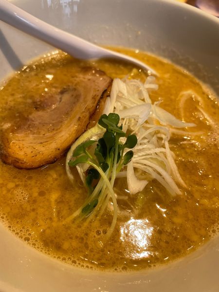 「背脂醤油ラーメン」@らーめん縁やの写真