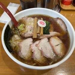 焼豚ワンタン麺　しょうゆ