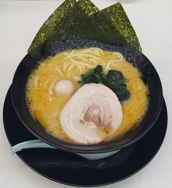 「醤油ラーメン」@横浜家系ラーメン 浜乃家 十文字店の写真