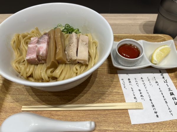 「まぜそば」@らぁ麺 ひがし田の写真