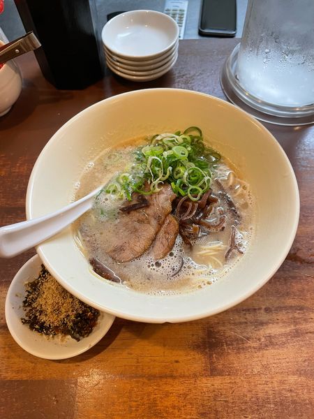 「博多豚骨ラーメン」@幸心堂の写真