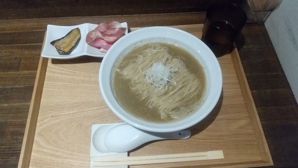 「特選煮干三種の重ね塩蕎麦（限定2）1000円」@NIBOSHIMANIAの写真