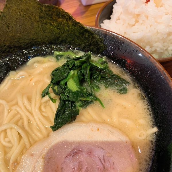 「塩ラーメン」@横浜家系ラーメン 壱角家 越谷店の写真