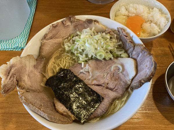 「しおちゃーしゅー　ねぎ増し」@麺 晴天の写真