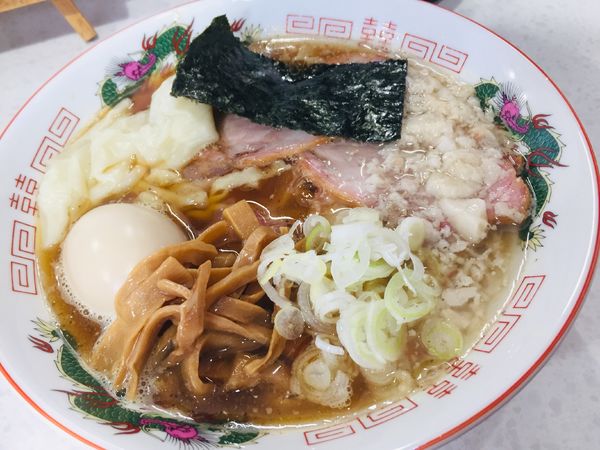 「【限定】特製平打ち手揉み麺の背脂煮干し醤油らぁ麺」@ラーメン星印の写真