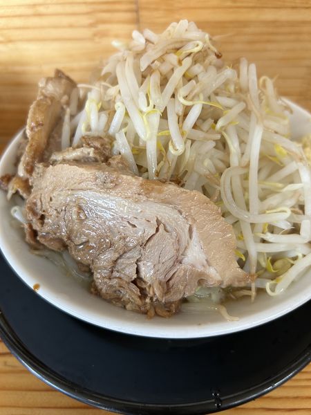 「ハーフラーメン　醤油」@麺屋 とん嬉の写真