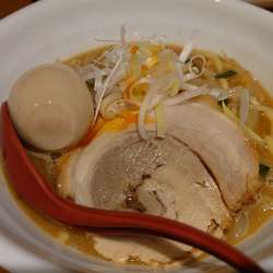 味玉味噌ラーメン + 半ライス