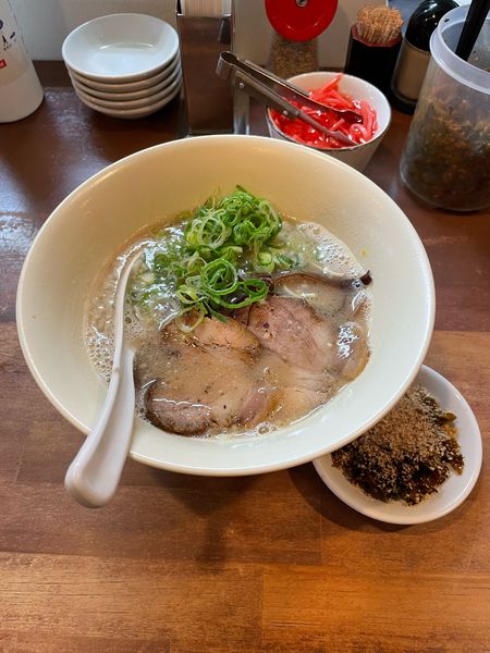 「博多豚骨ラーメン」@幸心堂の写真