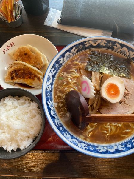 「らーめん、餃子、ライス」@石神井公園 中華 大勝軒の写真