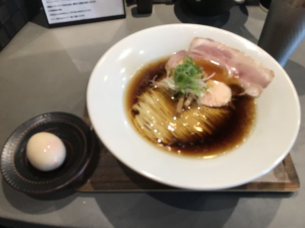 「醤油らぁ麺 1100円＋クーポン味玉」@Ramen Break Beatsの写真