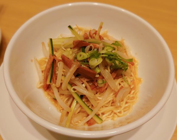 「ガンバン麺」@鼎泰豐 MOZOワンダーシティ店の写真