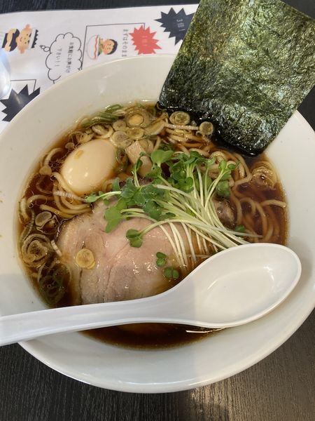 「醤油らーめん　味玉」@麺や まる喜の写真