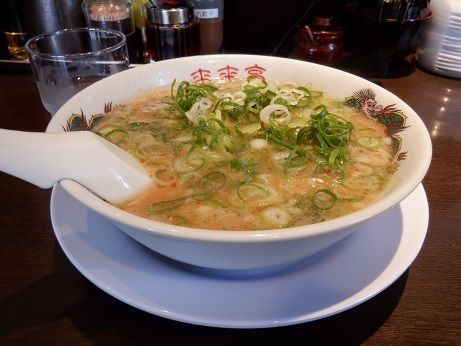 「小盛こってりラーメン」@来来亭 厚木萩野店の写真