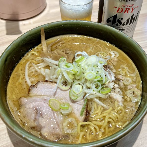 「味噌ラーメン＋ビール」@ラーメン郷の写真