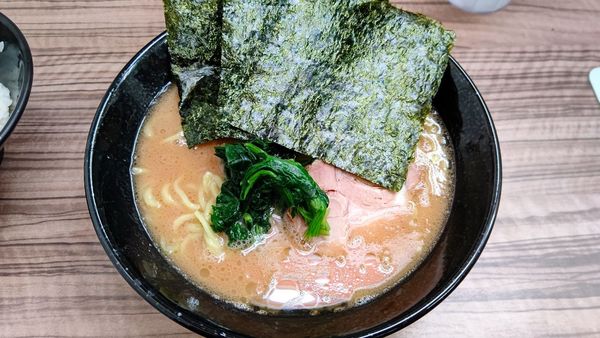 「ラーメン」@家系らーめん 武蔵家 川越店の写真