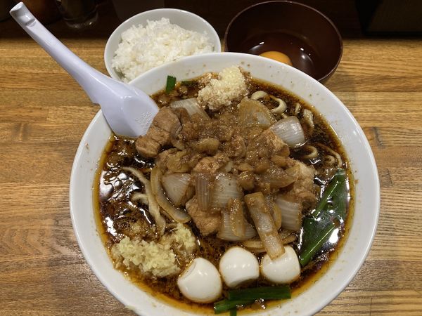 「スタ満そば＋まさお＋生卵＋小ライス」@元祖スタミナ満点らーめんすず鬼 赤坂店の写真