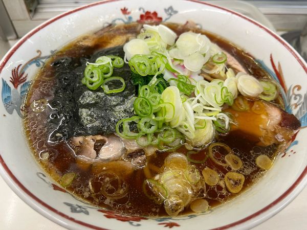 「チャーシュー麺大盛+ネギ」@青島食堂 秋葉原店の写真