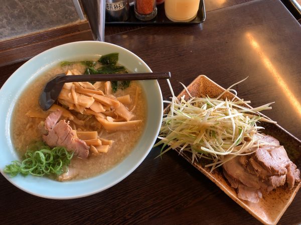 「ネギメンマチャーシュー990円」@ニューラーメンショップ主水の写真