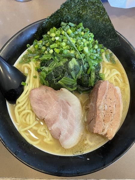 「太麺肉入り3店盛1100円+ネギ飯300円+替玉100円」@誠屋 大森山王店の写真